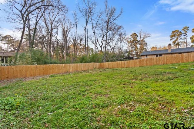 1452 Tanglewood W, Hideaway, TX 75771