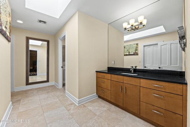 6 Jayhawk Way, Holmdel, NJ 07733
