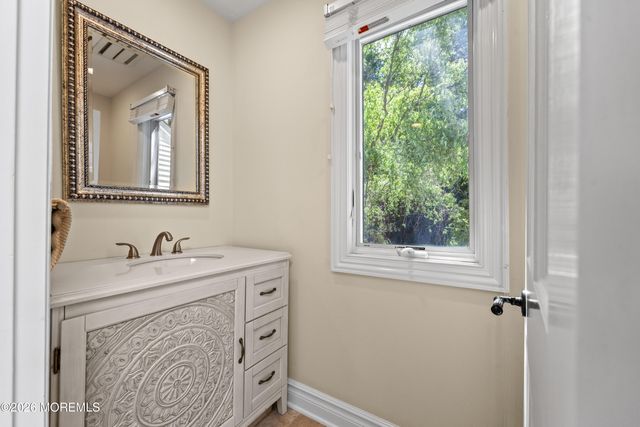 6 Jayhawk Way, Holmdel, NJ 07733