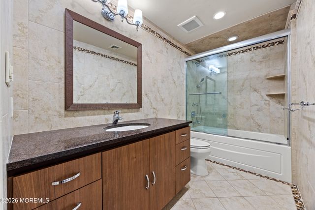 6 Jayhawk Way, Holmdel, NJ 07733