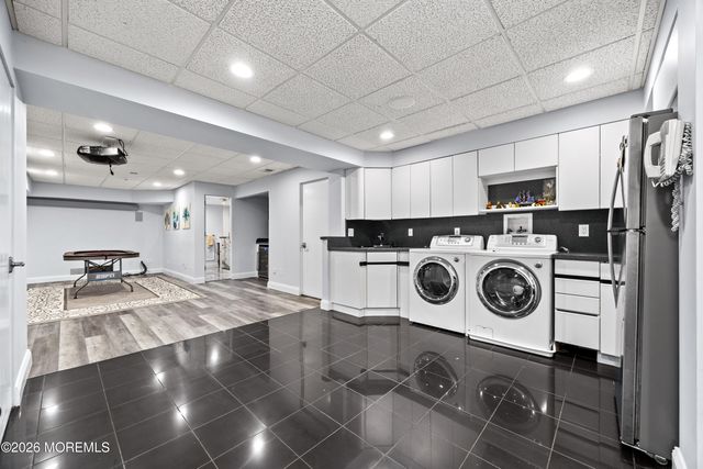 6 Jayhawk Way, Holmdel, NJ 07733