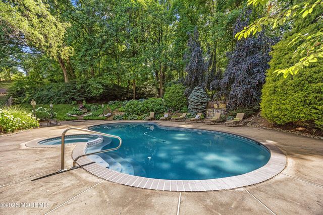 6 Jayhawk Way, Holmdel, NJ 07733