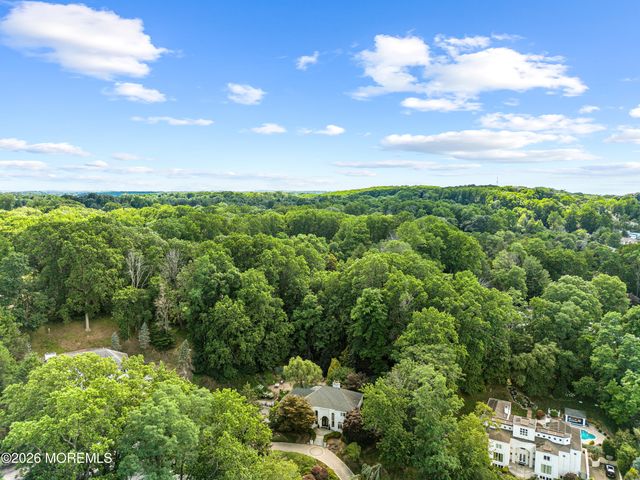 6 Jayhawk Way, Holmdel, NJ 07733