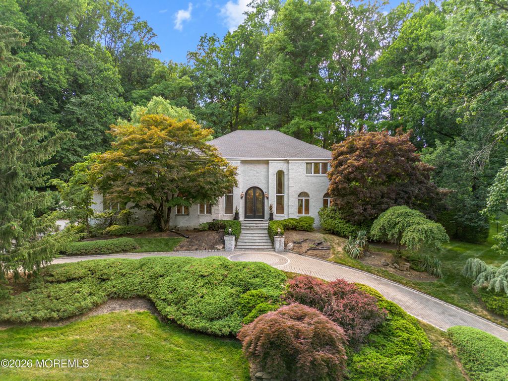6 Jayhawk Way, Holmdel, NJ 07733