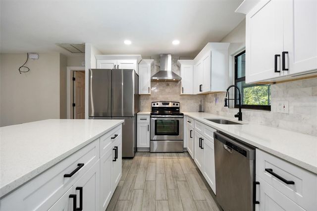 1432 SE 11TH STREET, Cape Coral, FL 33990