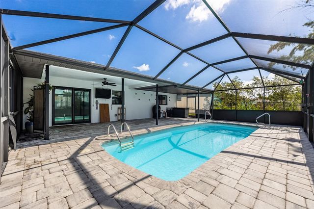1432 SE 11TH STREET, Cape Coral, FL 33990