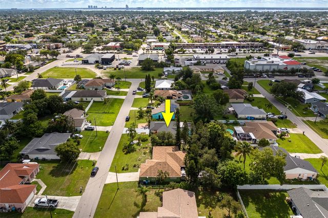 1432 SE 11TH STREET, Cape Coral, FL 33990