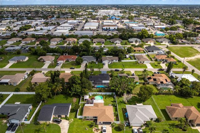 1432 SE 11TH STREET, Cape Coral, FL 33990