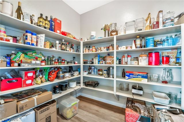 9125 Deer Grove Court, Las Vegas, NV 89113