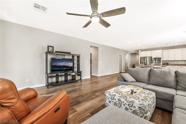 9125 Deer Grove Court, Las Vegas, NV 89113