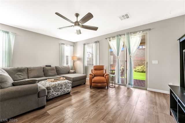 9125 Deer Grove Court, Las Vegas, NV 89113