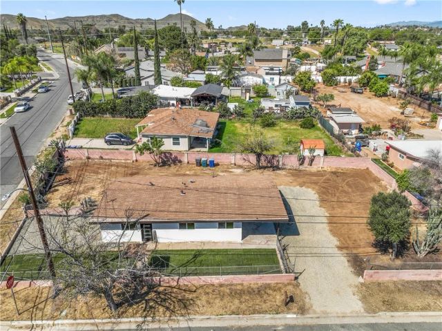 5610 Lewis, Riverside, CA 92503