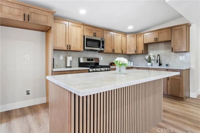 5610 Lewis, Riverside, CA 92503