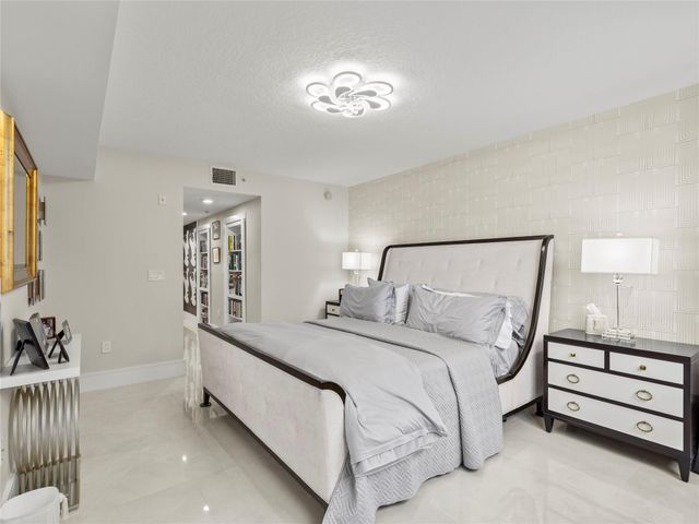 2700 N Federal Hwy 407, Boynton Beach, FL 33435