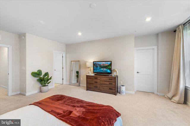 203 PARK CENTRAL TER, Manassas, VA 20111