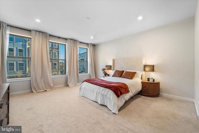 203 PARK CENTRAL TER, Manassas, VA 20111