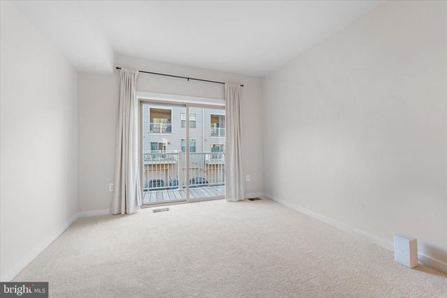 203 PARK CENTRAL TER, Manassas, VA 20111