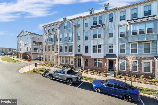 203 PARK CENTRAL TER, Manassas, VA 20111