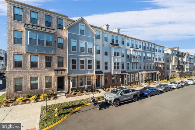 203 PARK CENTRAL TER, Manassas, VA 20111