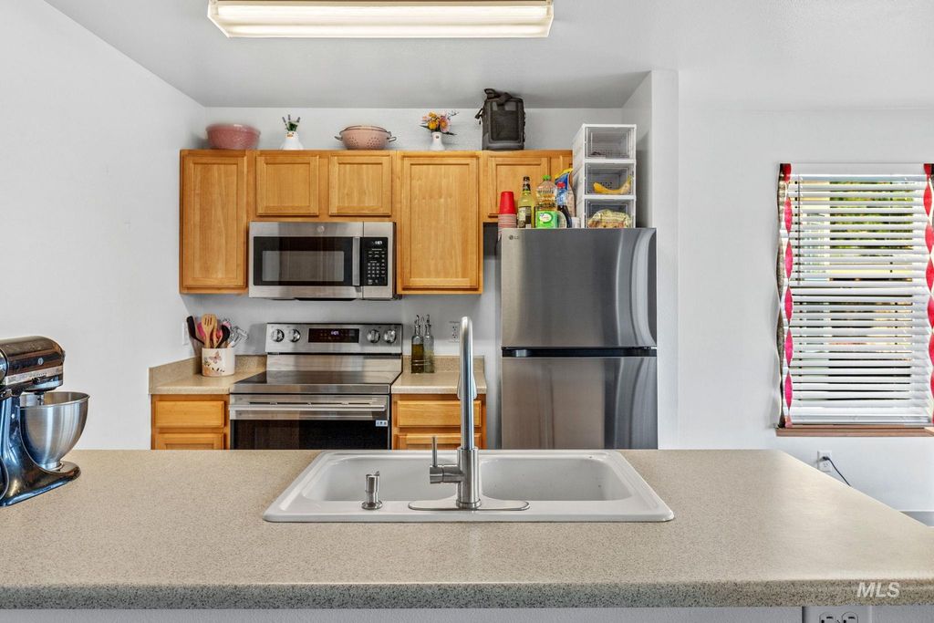 1805 E Overland Rd. Building 35, Meridian, ID 83642 photo 4