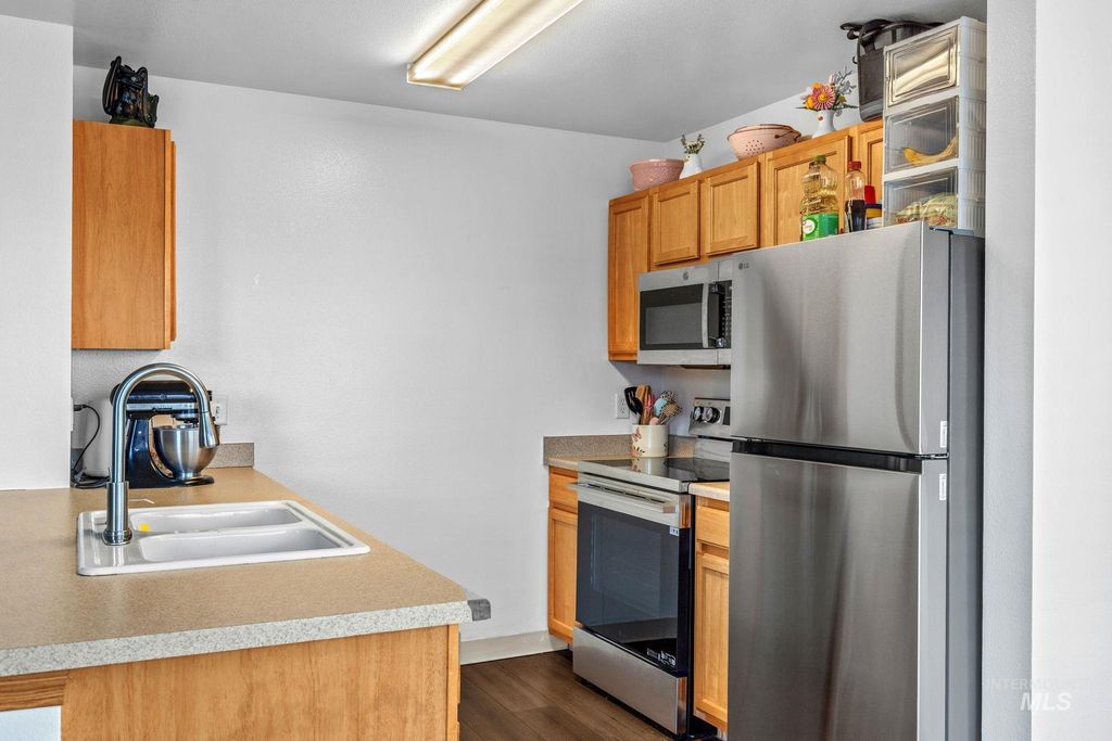 1805 E Overland Rd. Building 35, Meridian, ID 83642 photo 5