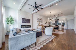 712 Rainwater Road 7, Dallas, TX 75218