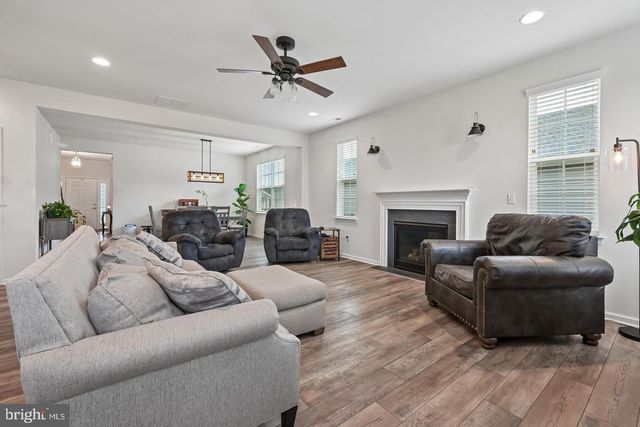 228 KIPPEN DR, Williamstown, NJ 08094