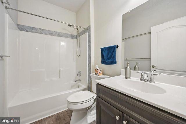 228 KIPPEN DR, Williamstown, NJ 08094