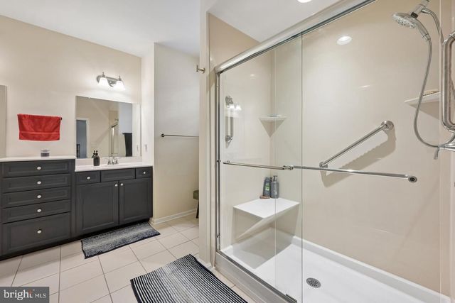 228 KIPPEN DR, Williamstown, NJ 08094