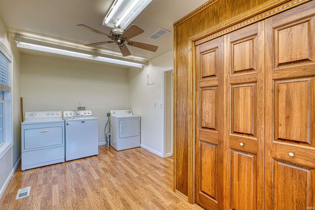 7001 Monroe Avenue, Evansville, IN 47715