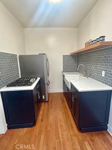 2121 James M Wood Boulevard 205, Los Angeles, CA 90006