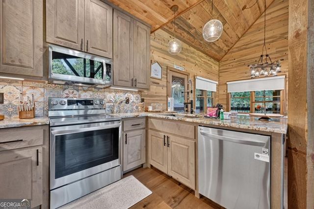 93 Trails End, Epworth, GA 30541