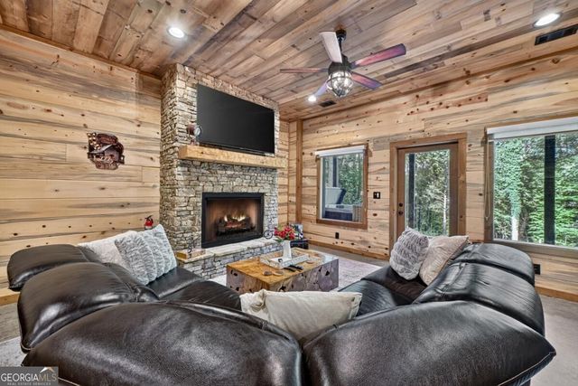 93 Trails End, Epworth, GA 30541
