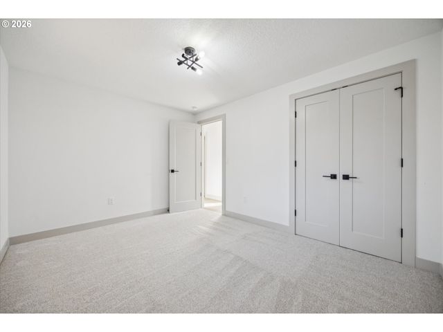 4012 Ne 140TH Ave, Vancouver, WA 98682