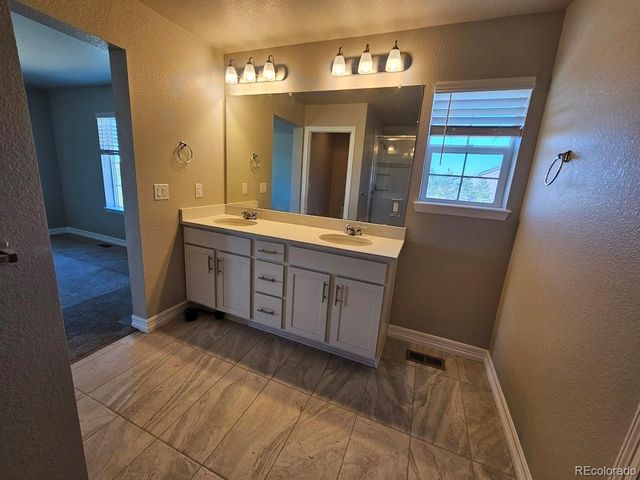 7244 S Scottsburg Way, Aurora, CO 80016