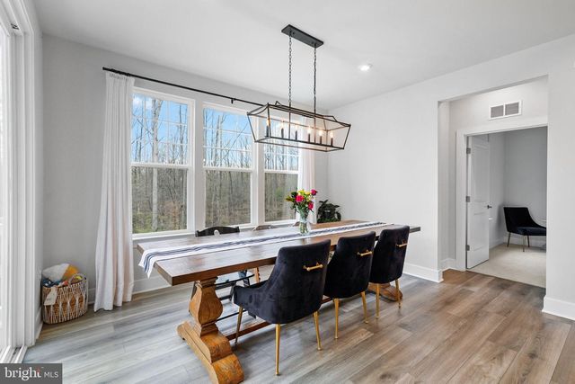 18150 MARSH PINE RD, Dumfries, VA 22026