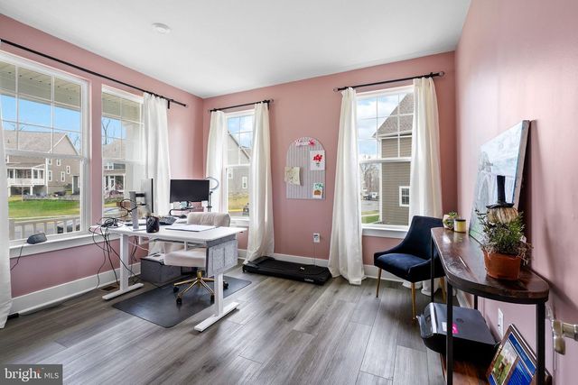 18150 MARSH PINE RD, Dumfries, VA 22026