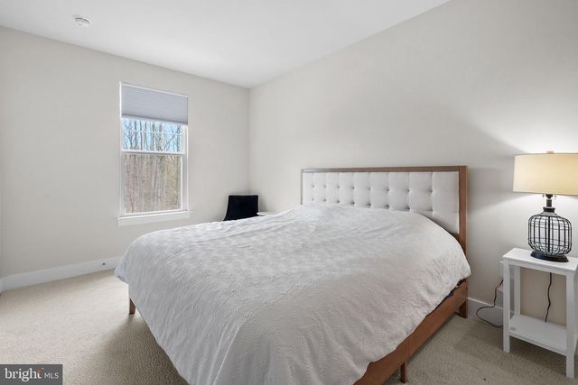 18150 MARSH PINE RD, Dumfries, VA 22026