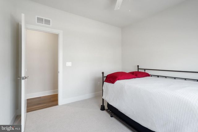 18150 MARSH PINE RD, Dumfries, VA 22026