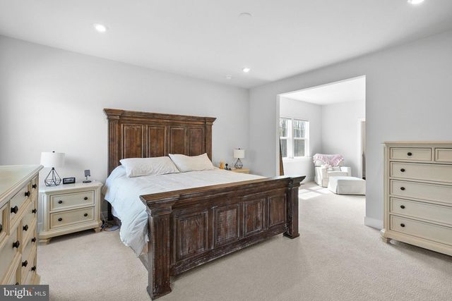 18150 MARSH PINE RD, Dumfries, VA 22026