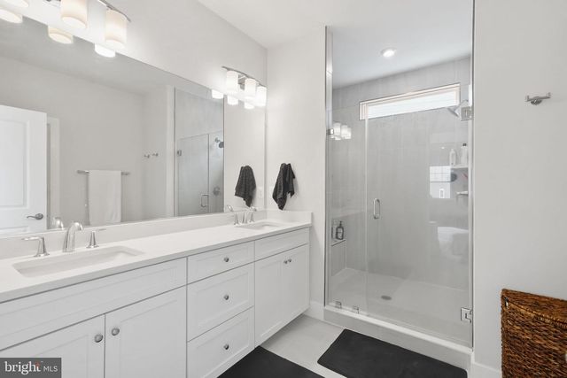 18150 MARSH PINE RD, Dumfries, VA 22026