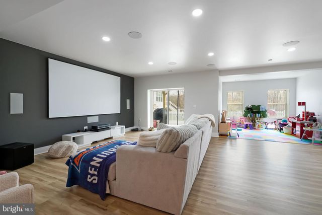 18150 MARSH PINE RD, Dumfries, VA 22026