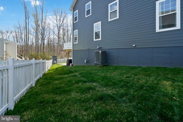 18150 MARSH PINE RD, Dumfries, VA 22026