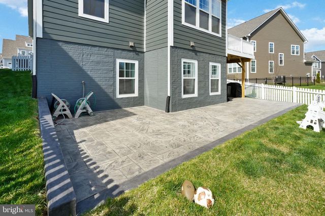 18150 MARSH PINE RD, Dumfries, VA 22026