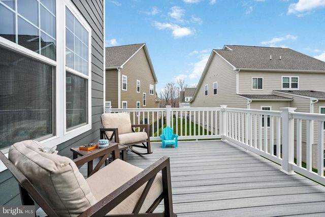 18150 MARSH PINE RD, Dumfries, VA 22026