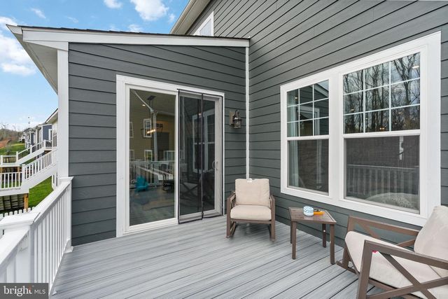 18150 MARSH PINE RD, Dumfries, VA 22026