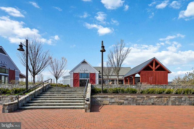 18150 MARSH PINE RD, Dumfries, VA 22026