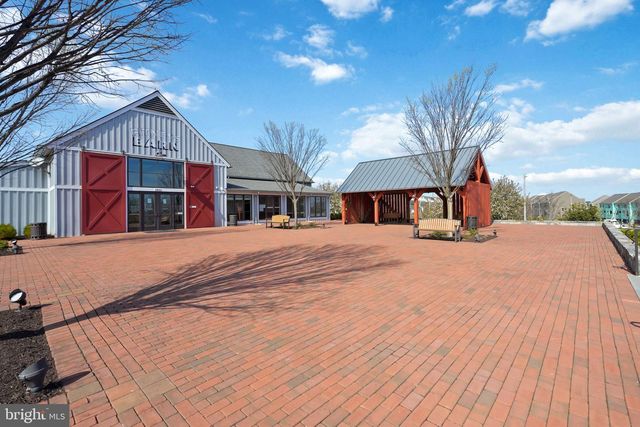 18150 MARSH PINE RD, Dumfries, VA 22026