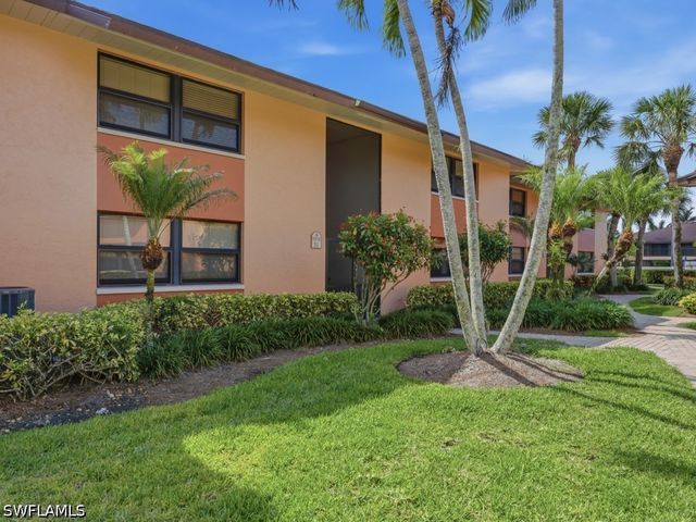 1512 Mainsail DR 5, Naples, FL 34114