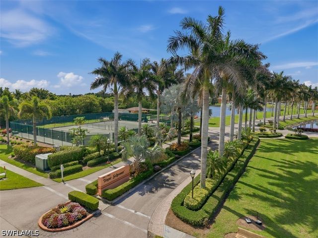 1512 Mainsail DR 5, Naples, FL 34114